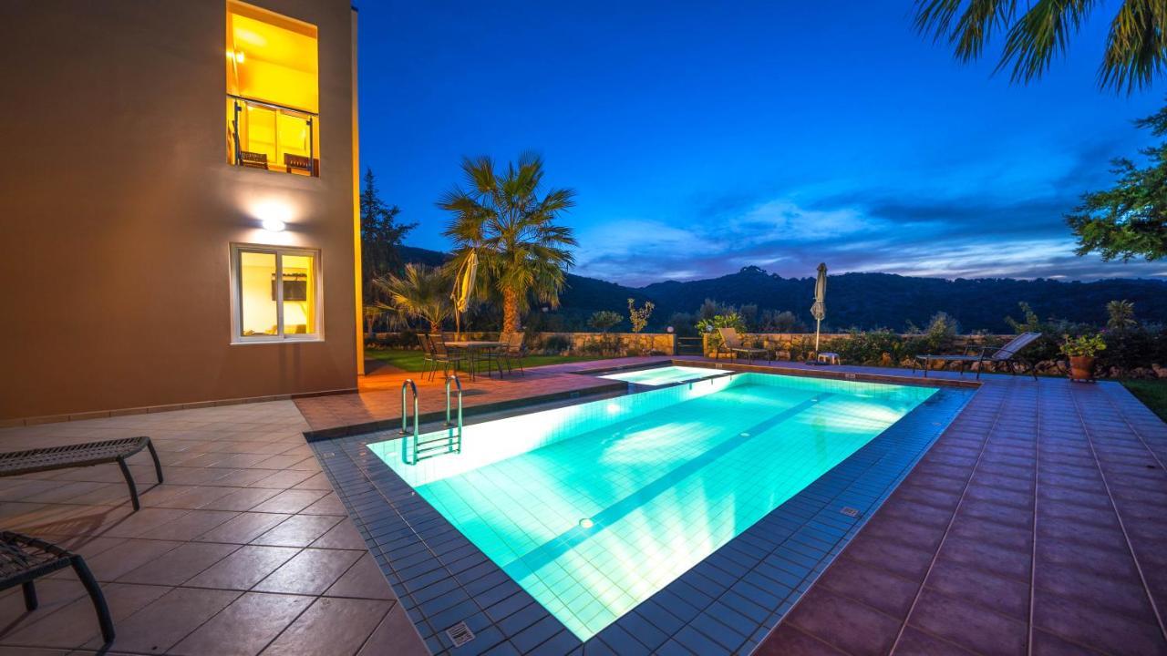 Meliades Villas Agia Marina المظهر الخارجي الصورة