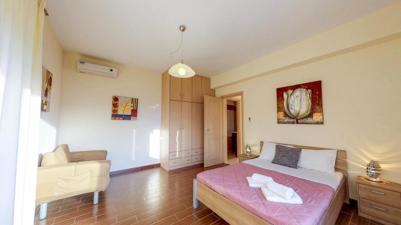 Meliades Villas Agia Marina المظهر الخارجي الصورة