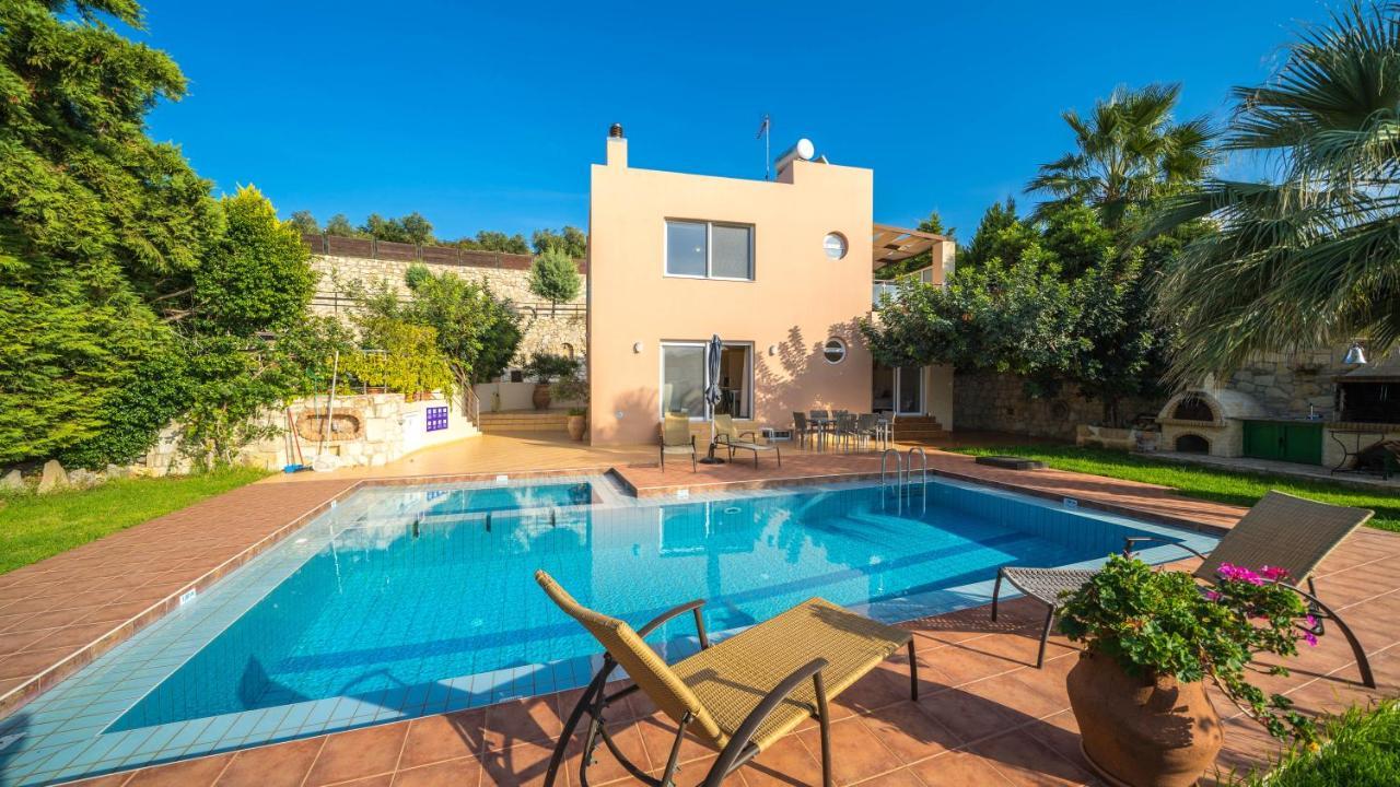 Meliades Villas Agia Marina المظهر الخارجي الصورة