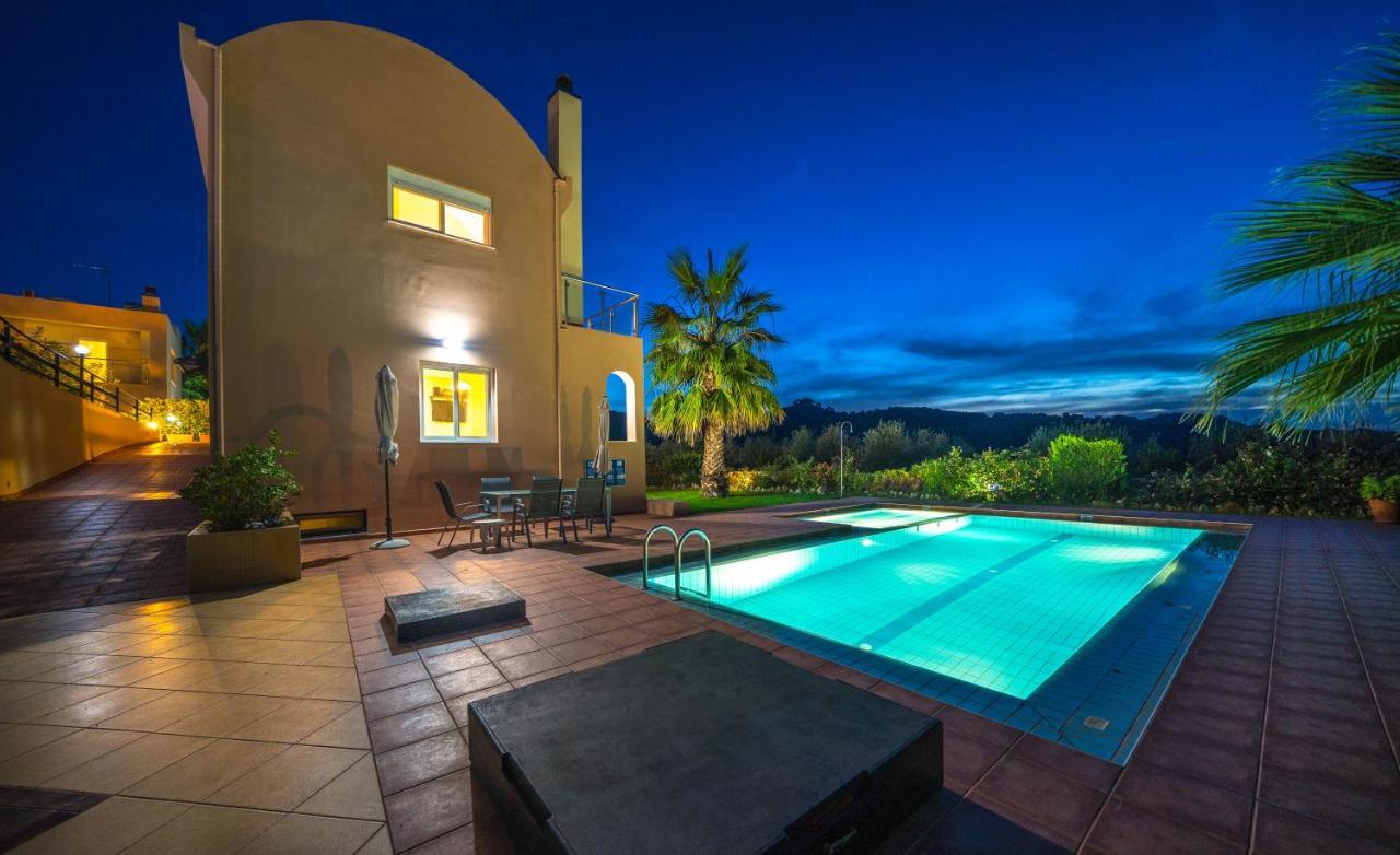 Meliades Villas Agia Marina المظهر الخارجي الصورة